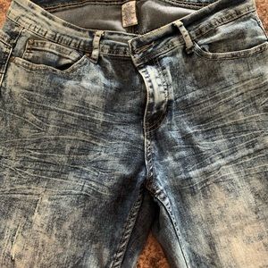Stonewashed jeans